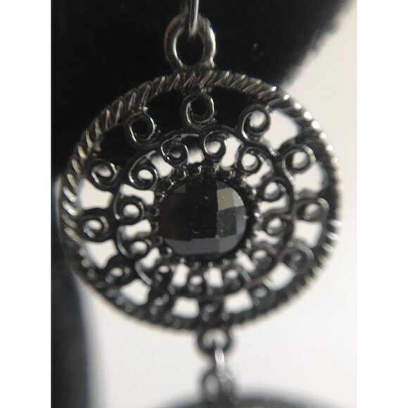 Vintage Double Black Filigree Circle Pierced Wire Dangle Earrings Black Cabochon - Picture 6 of 8